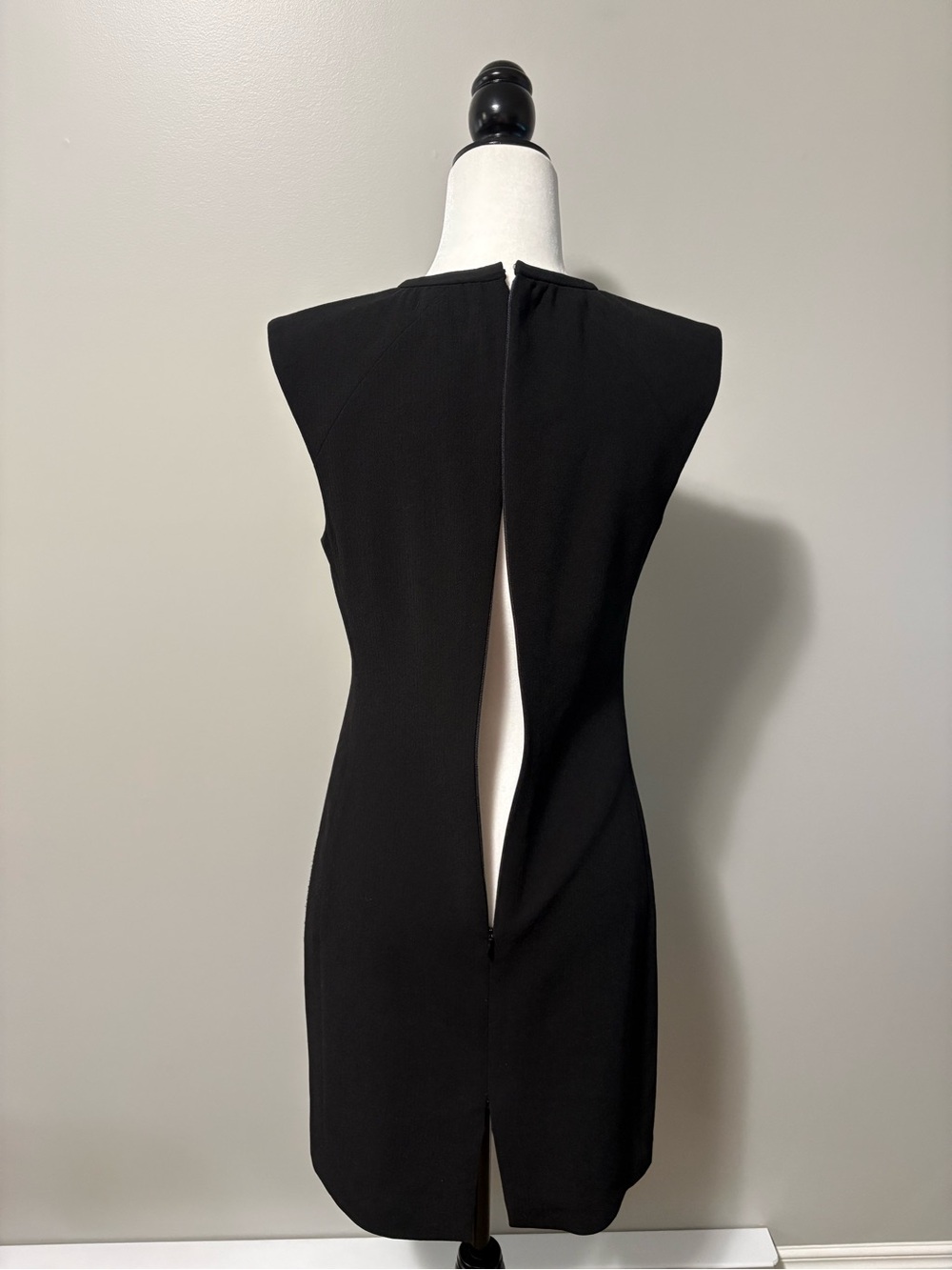 Trina Turk Sleeveless Black Lace Sheath Veda Cocktail Dress - Picture 11 of 13
